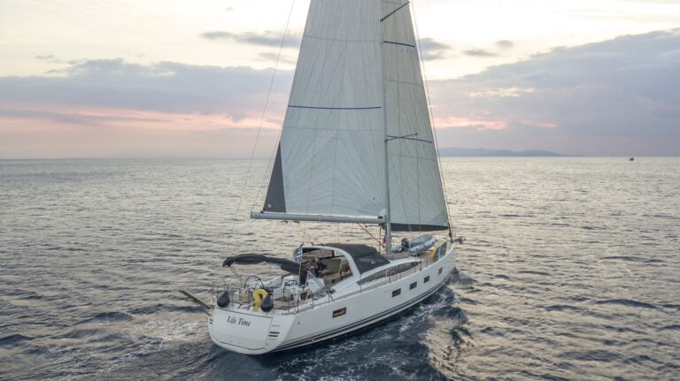 Sailing Yacht LIFE TIME