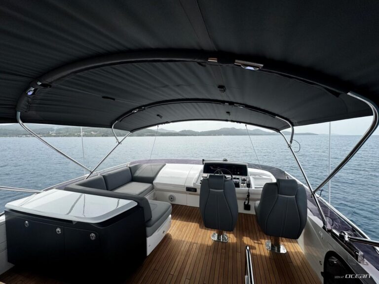 Sun Deck On Board Superyacht MALUHIA