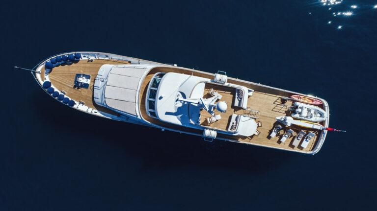 Super Yacht FREEMONT