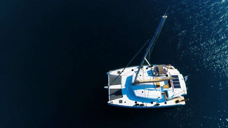 Super Yacht HIGH FIVE