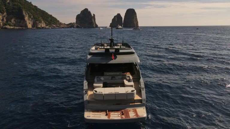 Super Yacht MARTITA