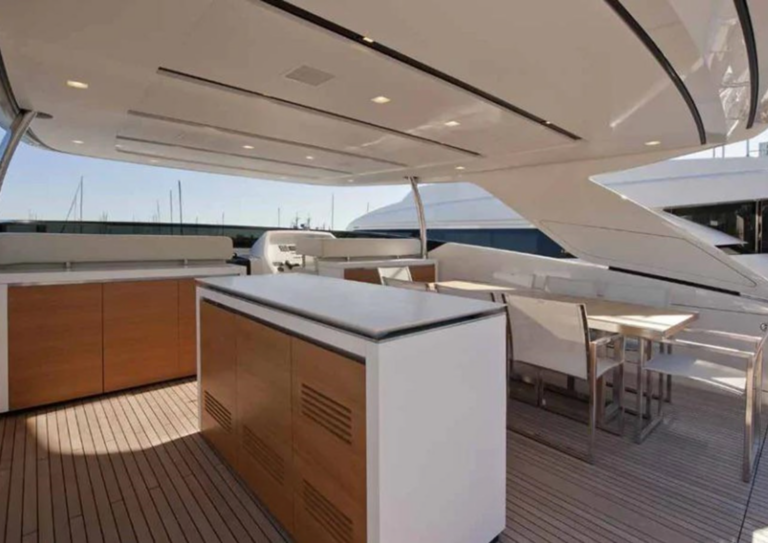 Super Yacht MUMA