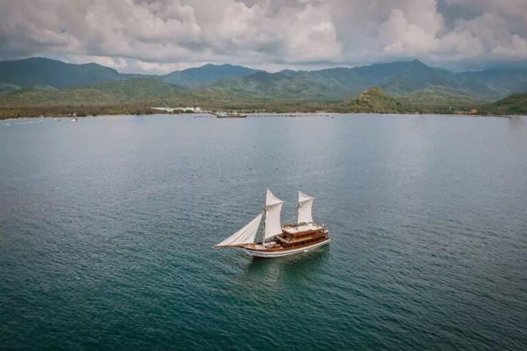 Super Yacht SAMSARA SAMUDERA
