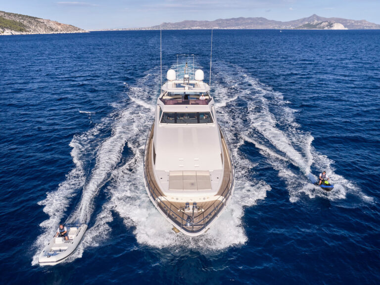 Super Yacht SEVEN S