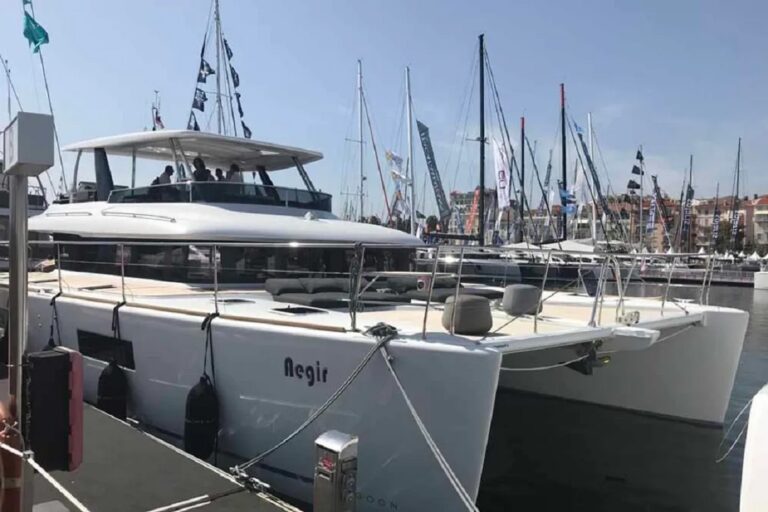 Superyacht AEGIR