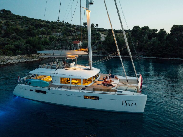 Superyacht BAZA