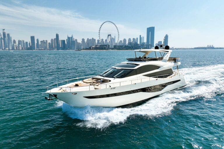 Superyacht BELLA
