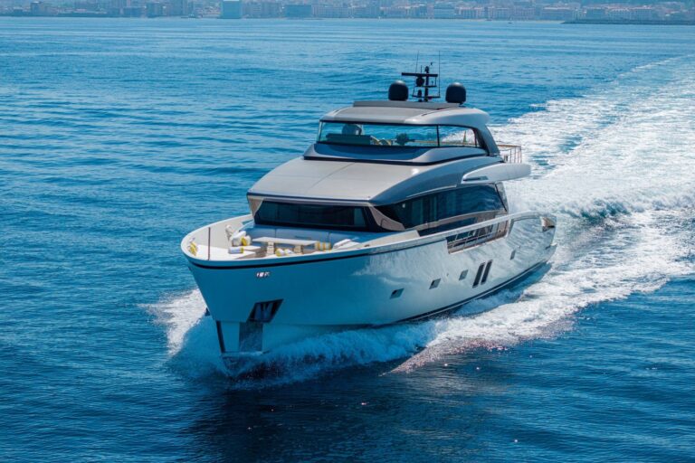 Superyacht DANIDA