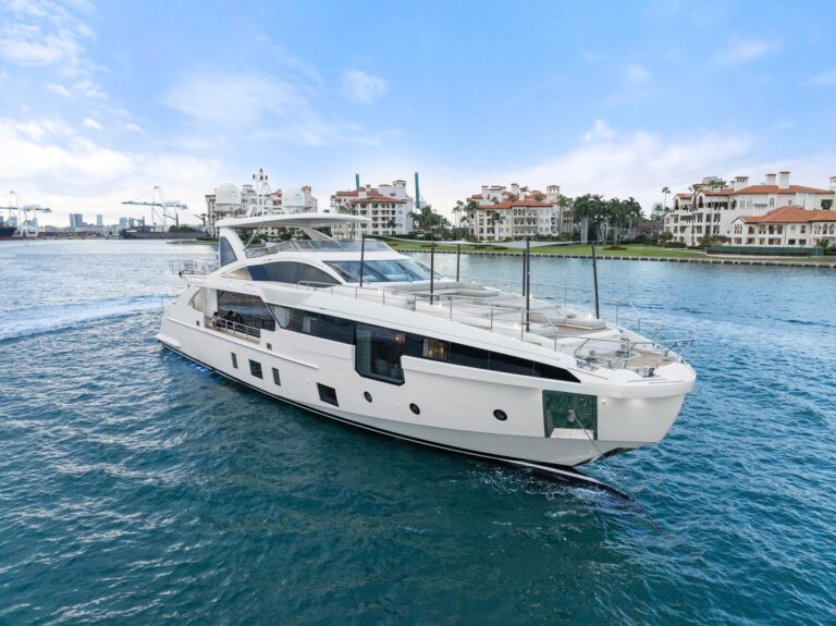 Superyacht FREEDOME