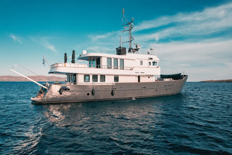Superyacht GEMAYA