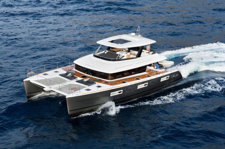 Superyacht LADY C (sistership)