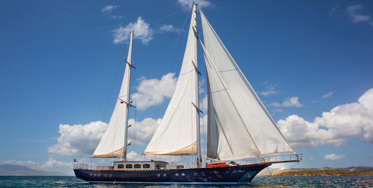 Superyacht LE PIETRE
