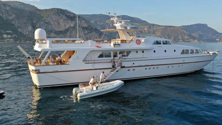 Superyacht NAUTA