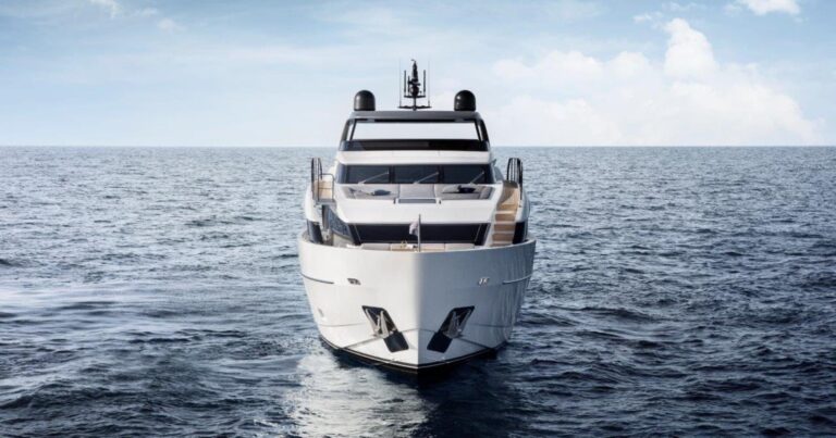 Superyacht NOTYNOG (sistership)