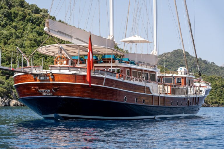 Superyacht NURTEN A