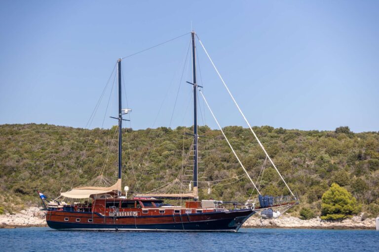 Superyacht PACHA