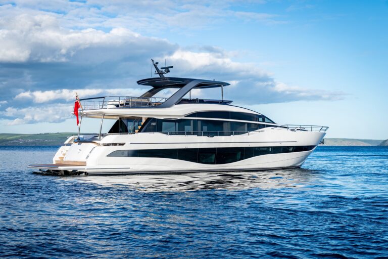 Superyacht SIDURI III