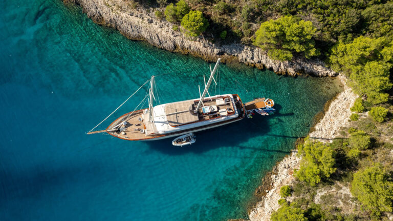 Superyacht SON DE MAR