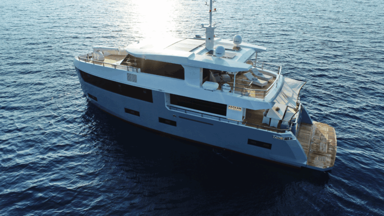 Superyacht UKIEL