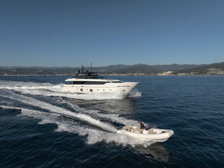 Superyacht VAUBAN