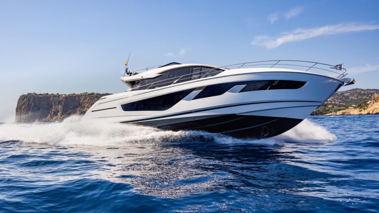 Superyacht X2 (sistership)