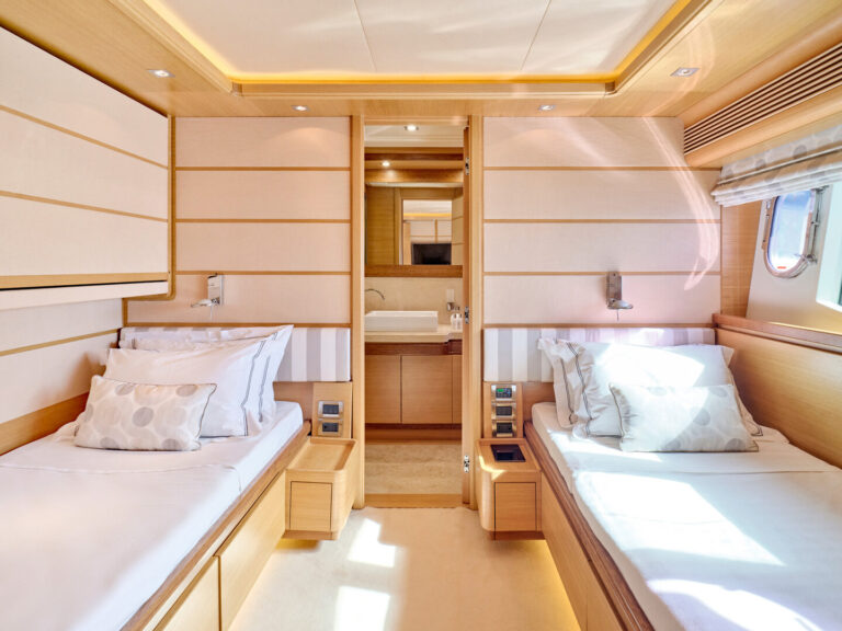Twin Cabin