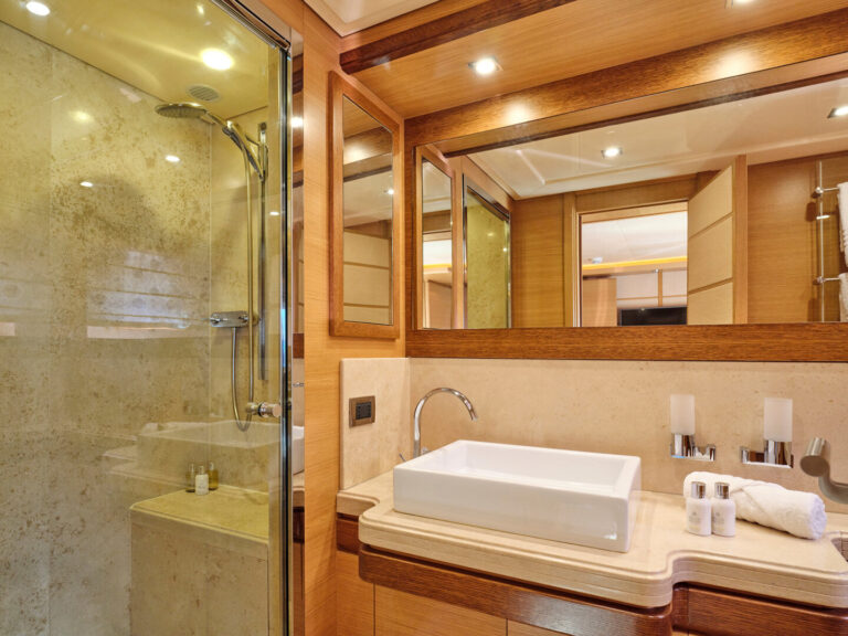Twin Cabin Ensuite