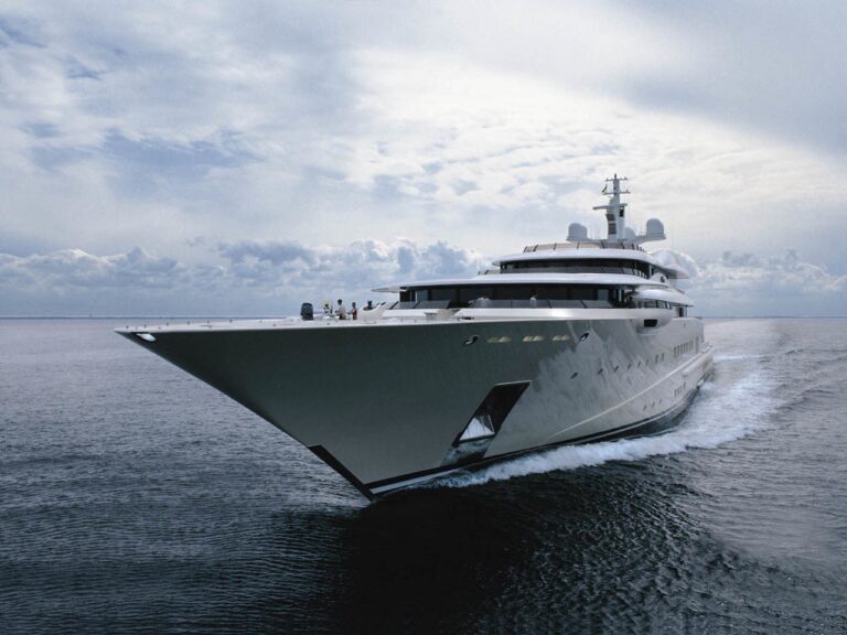 The 115m Yacht PELORUS