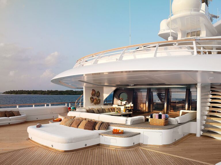 The 115m Yacht PELORUS