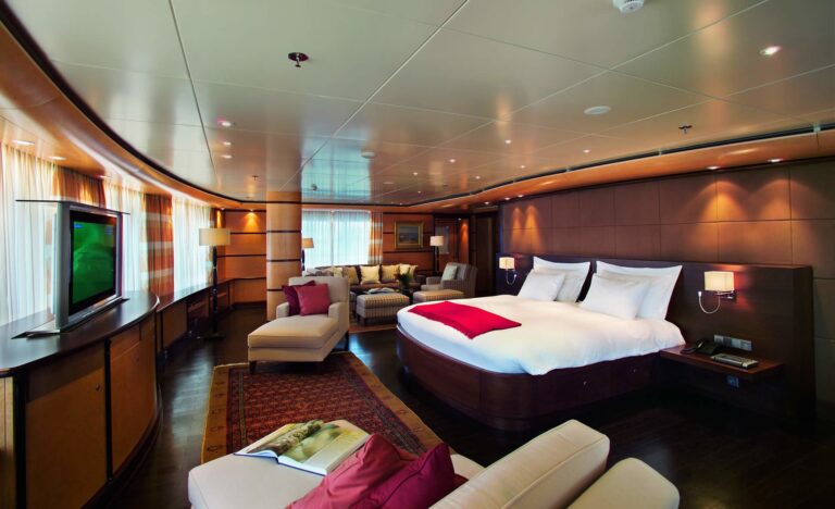 Main Master Cabin On Board Yacht TURAMA
