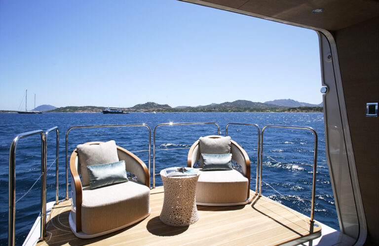 12 Luxury superyacht Lady M by Palmer Johnson - Master Cabin