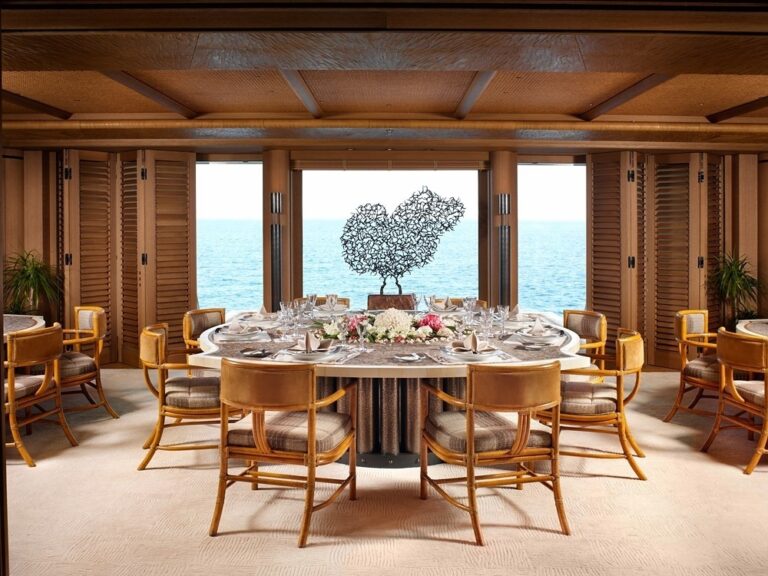 Guest Dining Salon