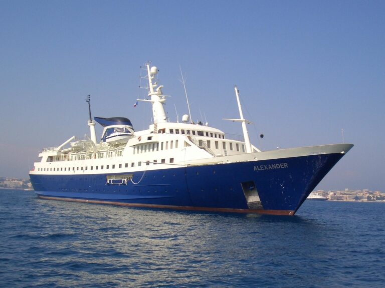 Profile Aboard Yacht ALEXANDER