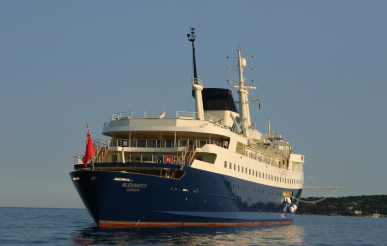 Profile On Yacht ALEXANDER