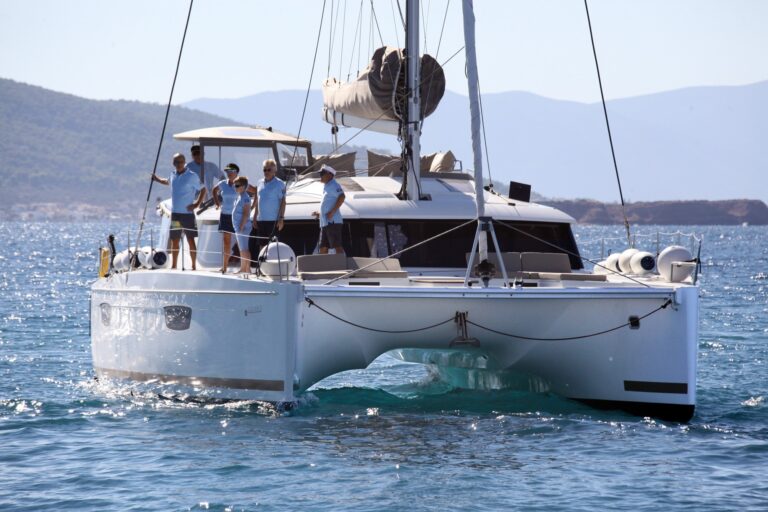 Fountaine Pajot Saba 50 Yacht TIZIANO - Bow shot