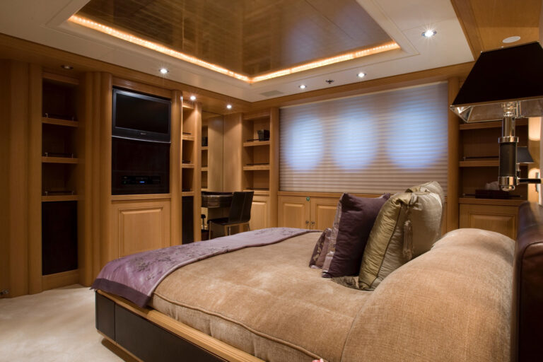 Double Cabin