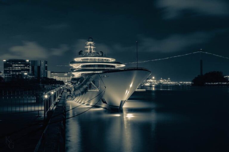 The 140m Yacht OCEAN VICTORY