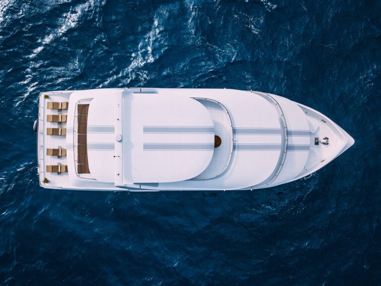 M/Y ALICE - Main shot