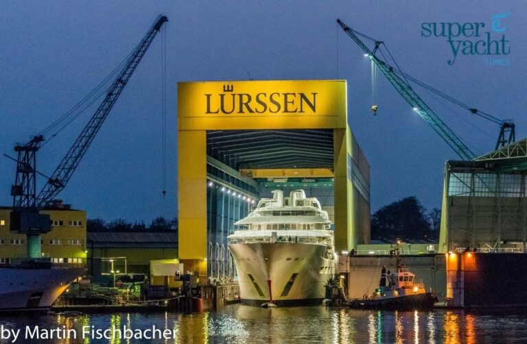 The 156m Yacht DILBAR
