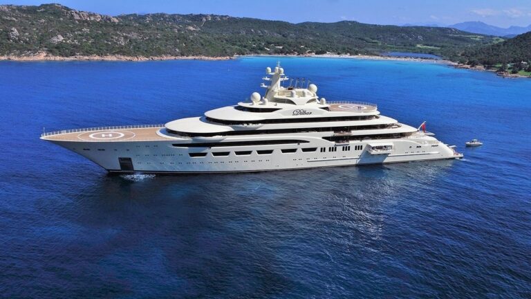 The 156m Yacht DILBAR