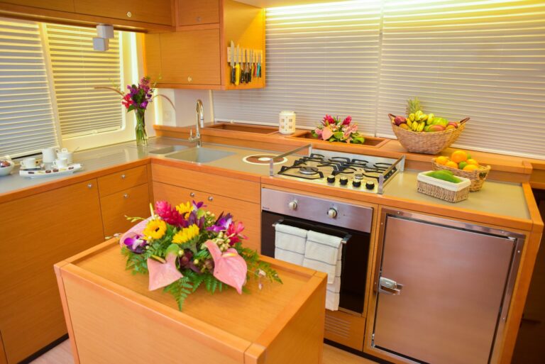 The 15m Yacht LOTUS