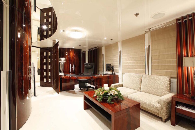 Master Stateroom Office