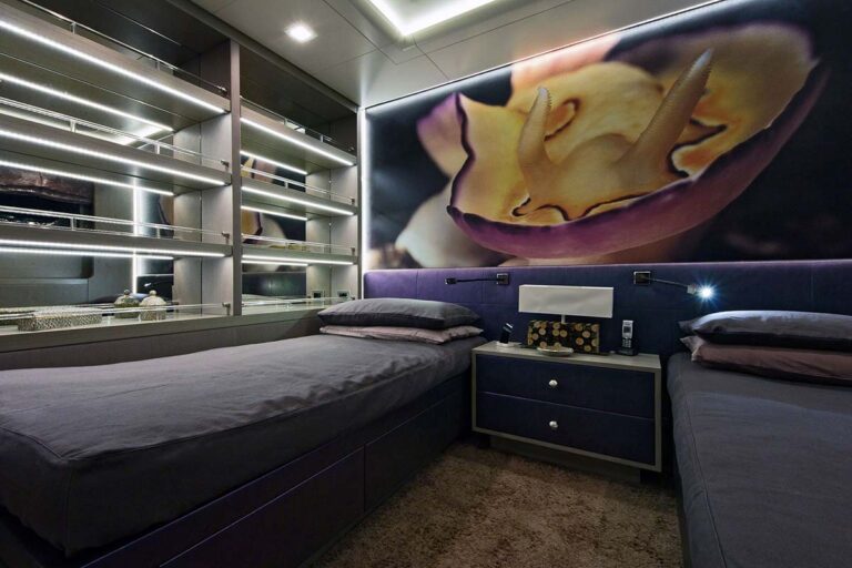 Twin Cabin