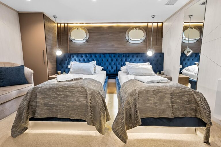 Twin Cabin Lower Deck