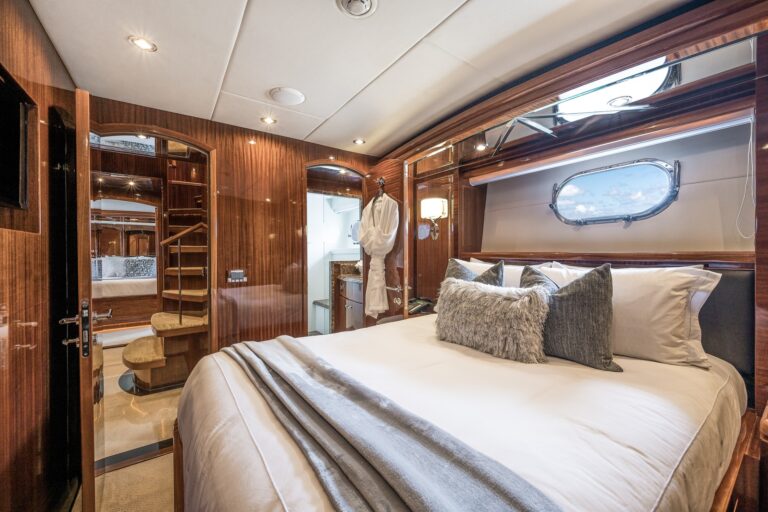 Queen stateroom