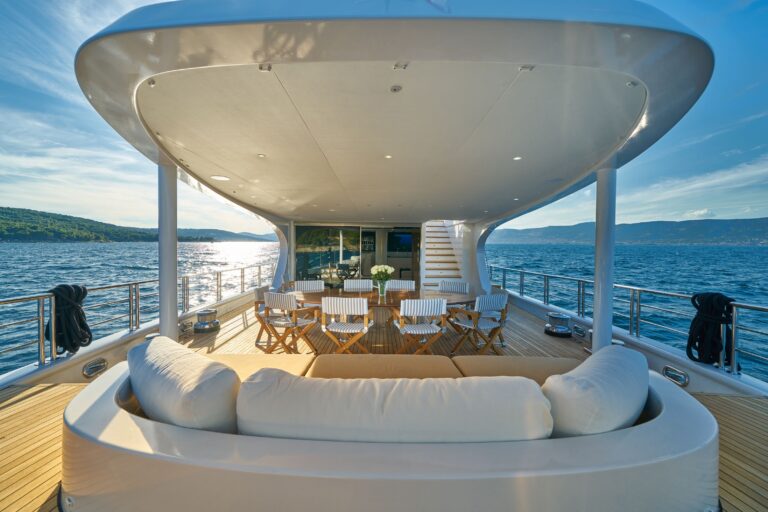 ACAPELLA Main Aft
