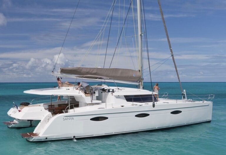 The 17m Yacht AOIBH