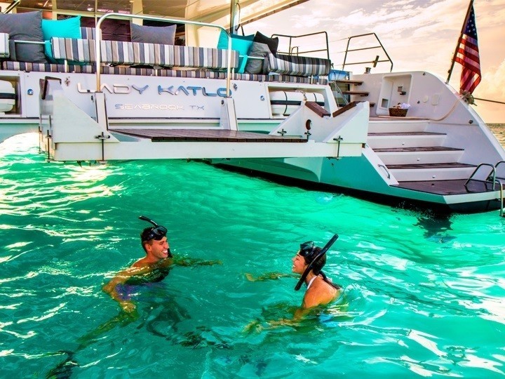 The 18m Yacht LADY KATLO