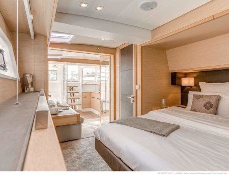 The 19m Yacht CUTE LITTLE CAT
