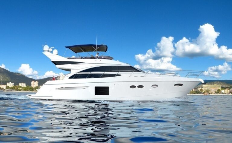 The 19m Yacht LADY M